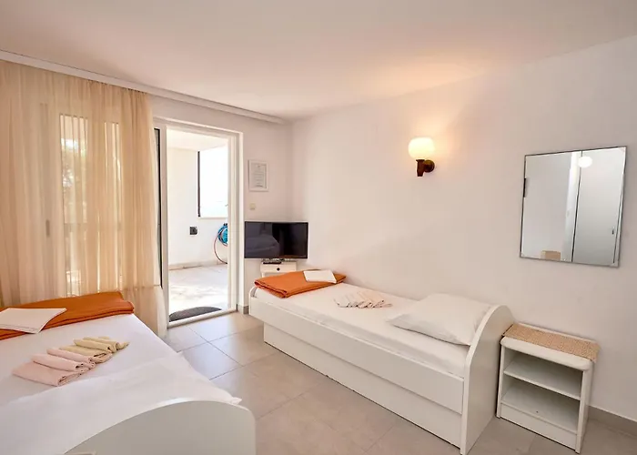 Sea Front 公寓 克勒克